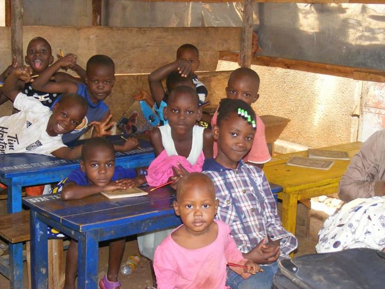 По-усмихната Коледа за сираци в Уганда заради асеновградчани с големи сърца (Снимки и видео)