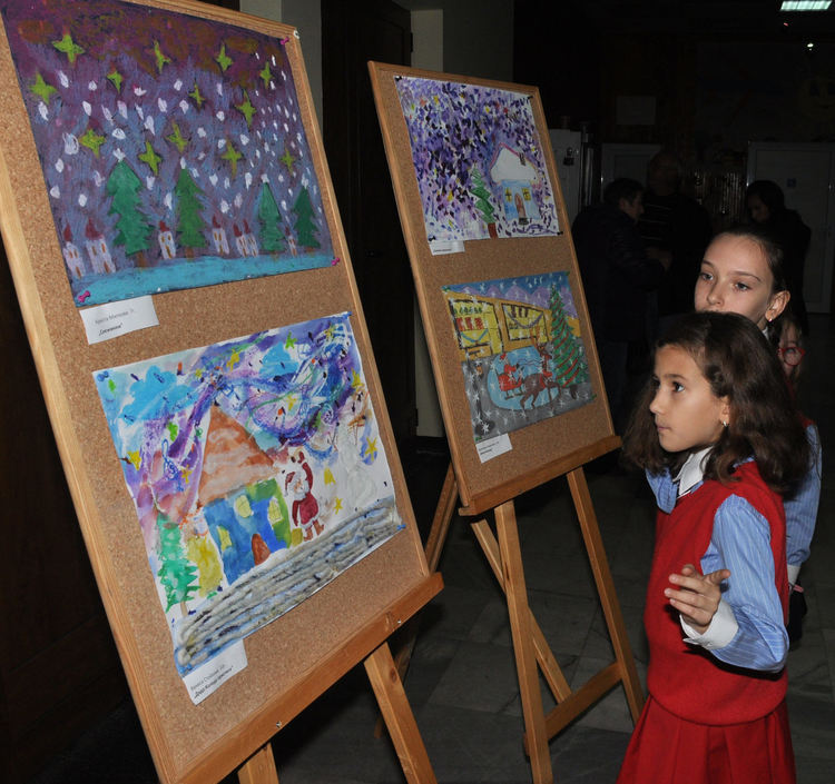 535 участници в Националния фестивал на коледната и новогодишната песен