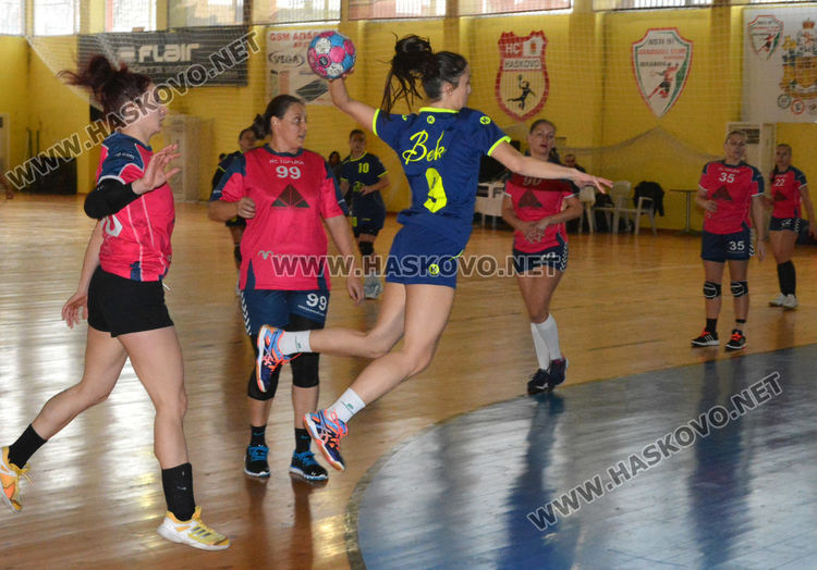 Хандбалистките на „Топлика“ отстъпиха на „Бъки“ в мач за Купата на България 