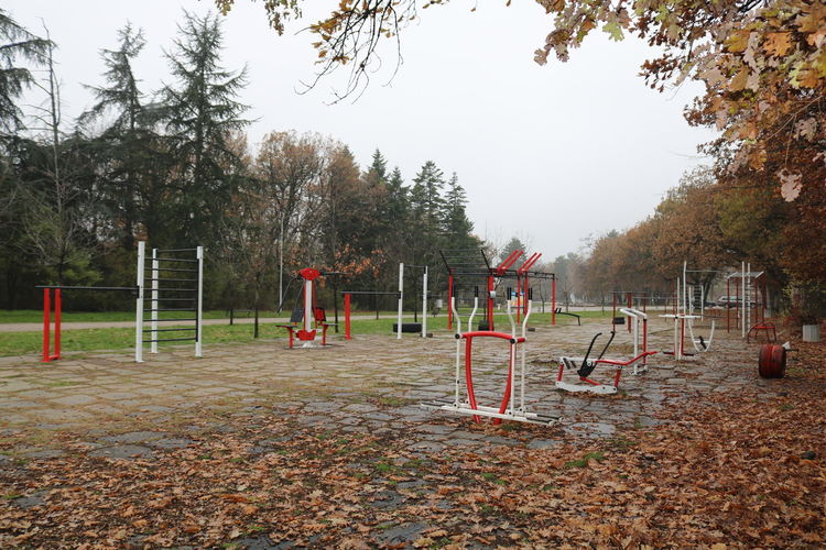 Ротари клуб Хасково-Аида издигна пластика със знак и откри спортна площадка