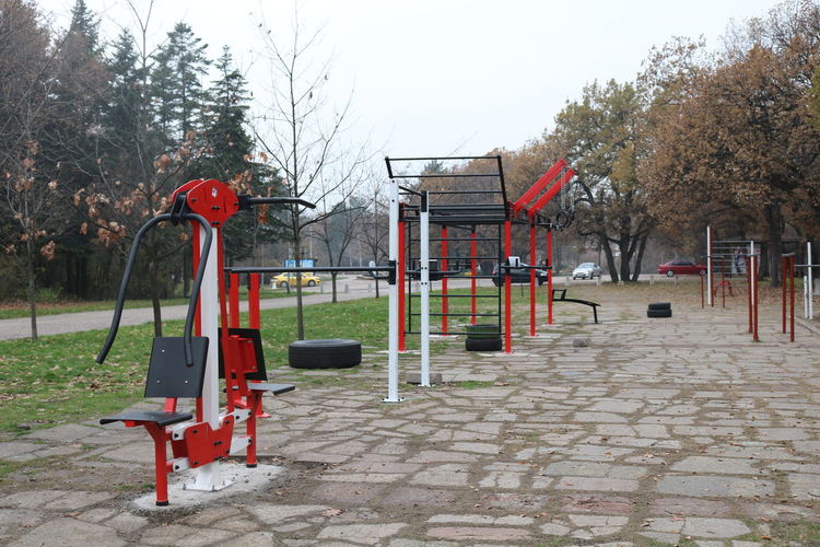 Ротари клуб Хасково-Аида издигна пластика със знак и откри спортна площадка