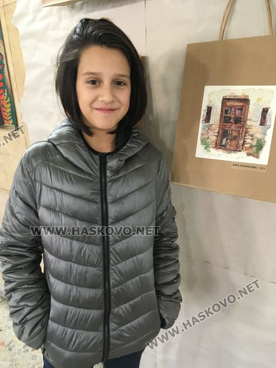 Нов живот за старата хартия в Коледната изложба на „Колорит“