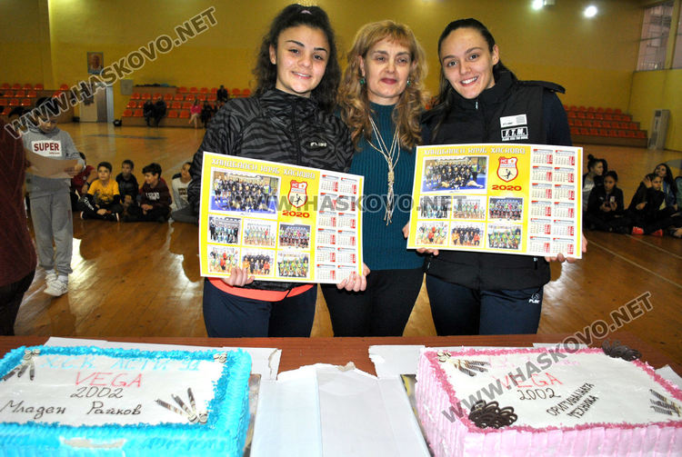 Хасковските хандбалисти приключиха година с подаръци и много успехи