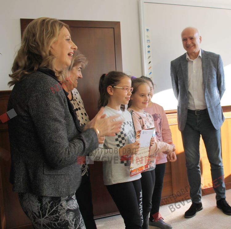 Наградиха победителите в „Магията на Коледа”