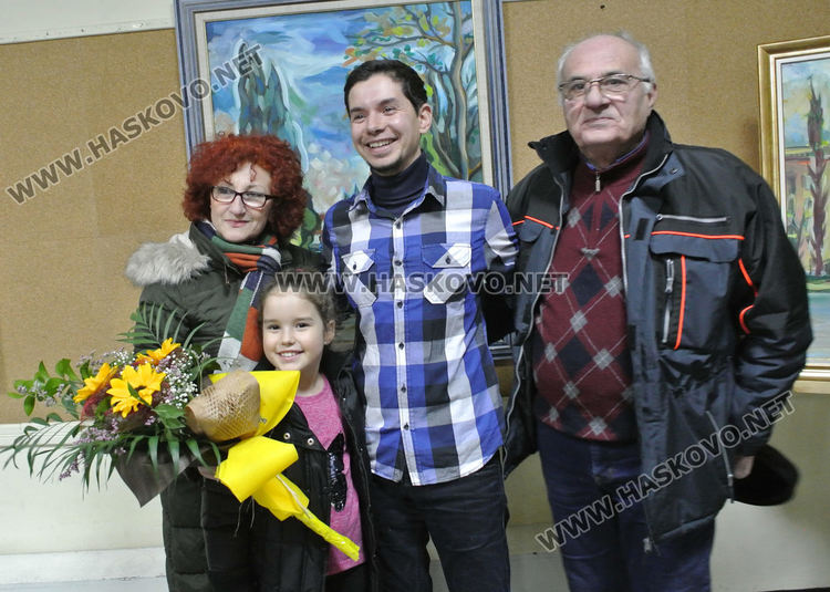 Даниел Русев мечтае да живее в по-цветно Хасково