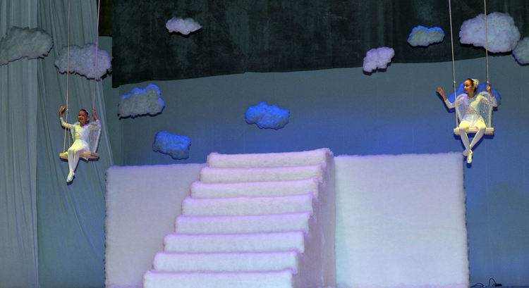 40 години “Рона” на сцената