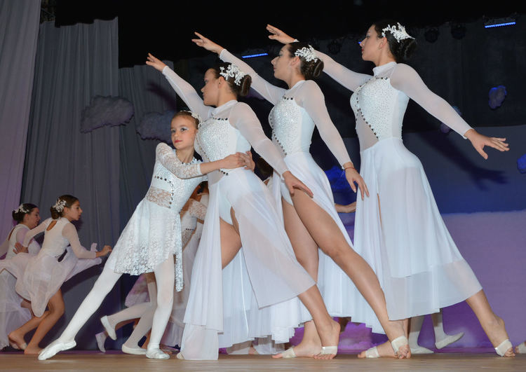 40 години “Рона” на сцената