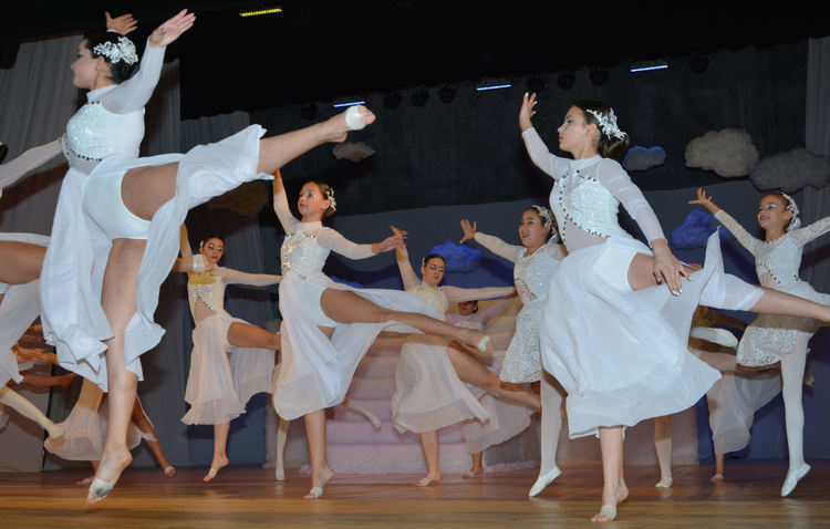 40 години “Рона” на сцената