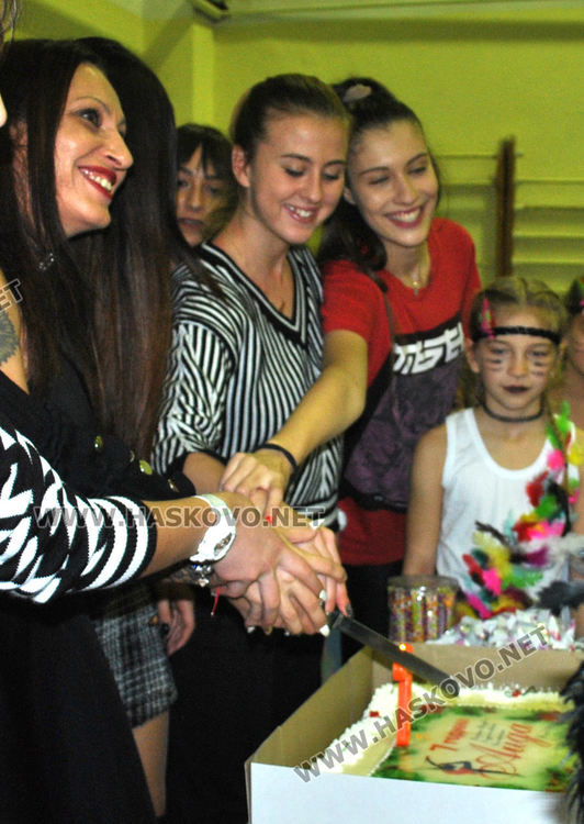 Гимнастичките от „Аида“ отпразнуваха 7-ми рожден ден на Коледното си парти