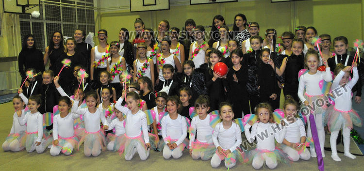 Гимнастичките от „Аида“ отпразнуваха 7-ми рожден ден на Коледното си парти