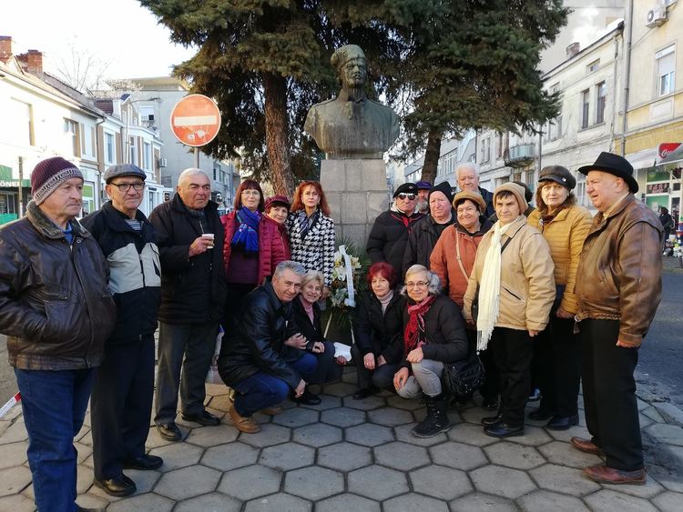 Дружество „Тракийско сърце”  в Кърджали отбеляза 175-годишнината  от рождението на капитан Петко войвода.