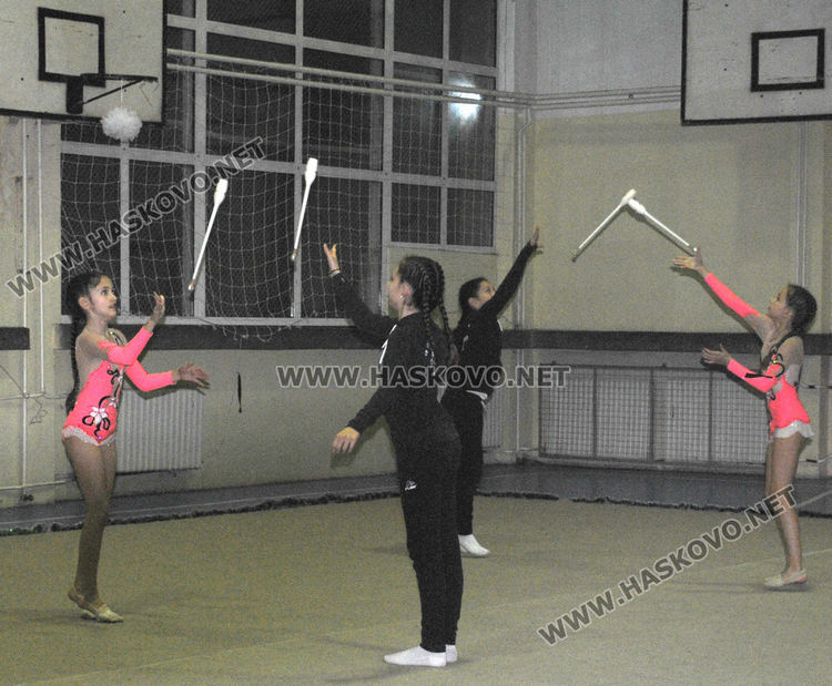 Гимнастичките от „Аида“ отпразнуваха 7-ми рожден ден на Коледното си парти