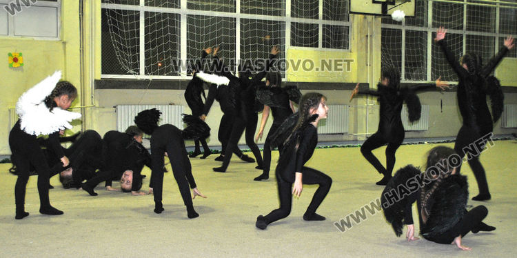 Гимнастичките от „Аида“ отпразнуваха 7-ми рожден ден на Коледното си парти