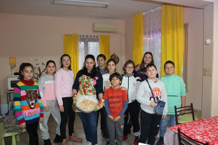 НЕА ГЕРМАНИКА и БМЧК - КЪРДЖАЛИ с благотворителна акция в подкрепа на децата в неравностойно положение.