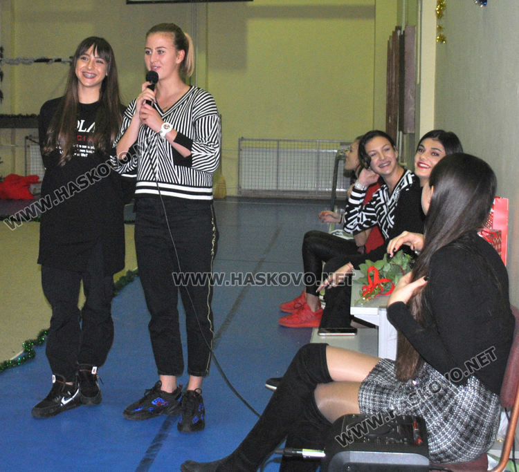 Гимнастичките от „Аида“ отпразнуваха 7-ми рожден ден на Коледното си парти