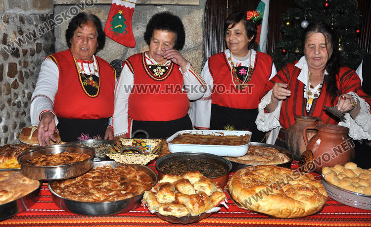 Полазник носи здраве и берекет в Узунджово, подредиха и кулинарна изложба