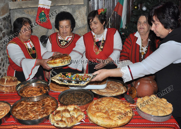 Полазник носи здраве и берекет в Узунджово, подредиха и кулинарна изложба
