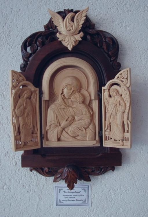 Изложба-базар на икони и дърворезби в Бачковския манастир