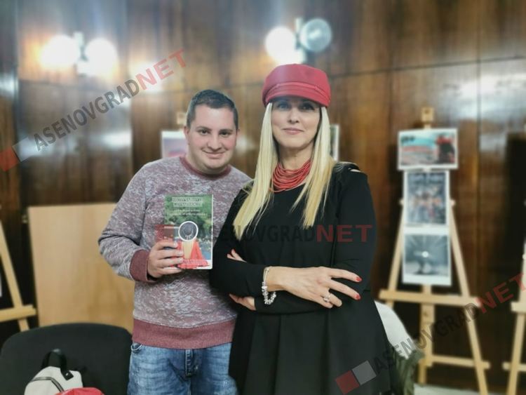 Стефи Стаменова и тайните на "Неслучайните случайности“ в Асеновград