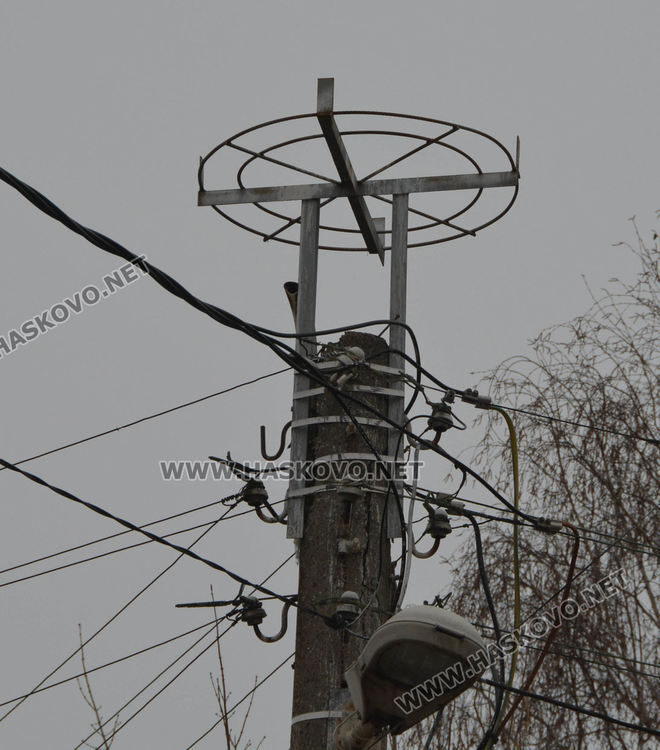  Украинец изработи нов купол и кръст на камбанарията в с.Добрич