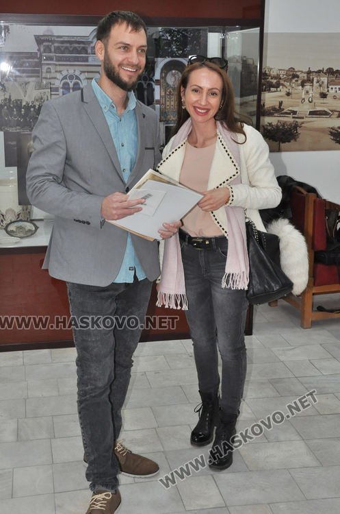 Наградиха 9-годишен ученик, запечатал магията на Хасково