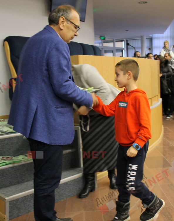 Младите математически таланти на Димитровград бяха наградени на официална церемония