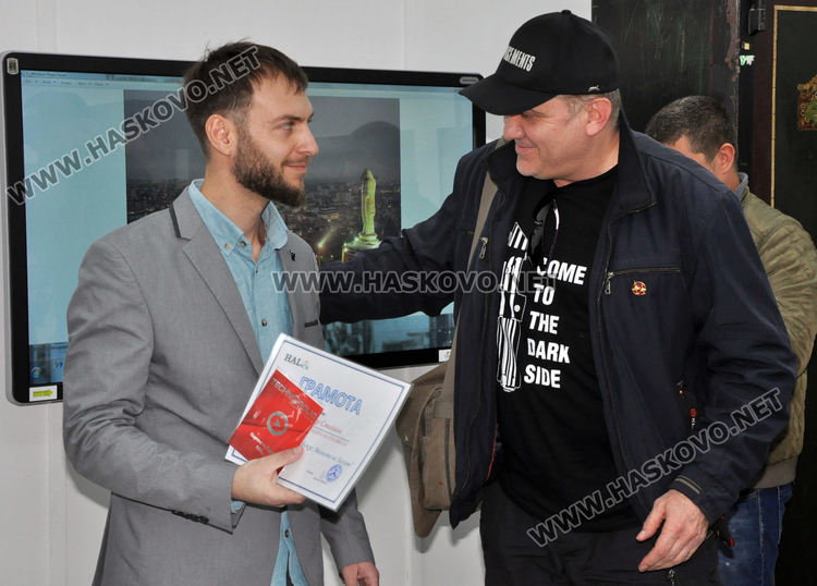  Владимир Стайков /вляво/ и  Димитър Атанасов - член на журито