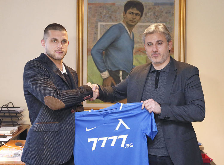 Хасковлията Деян Лозев подписа договор с футболния "Левски"