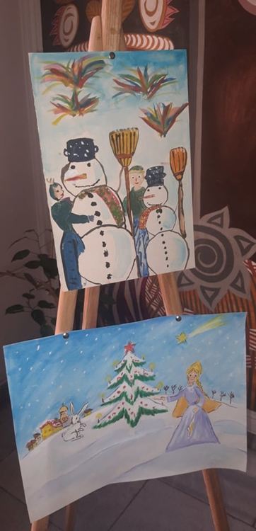 Деца-художници украсиха коридорите в ОбА