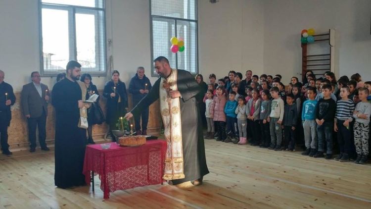  В село Градина откриха ремонтирания физкултурен салон