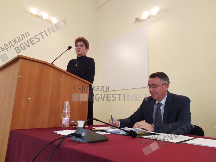 Хасан Азис: Кърджали е данъчен рай! Опозицията: Кметът размаха данъчна сопа преди празниците!