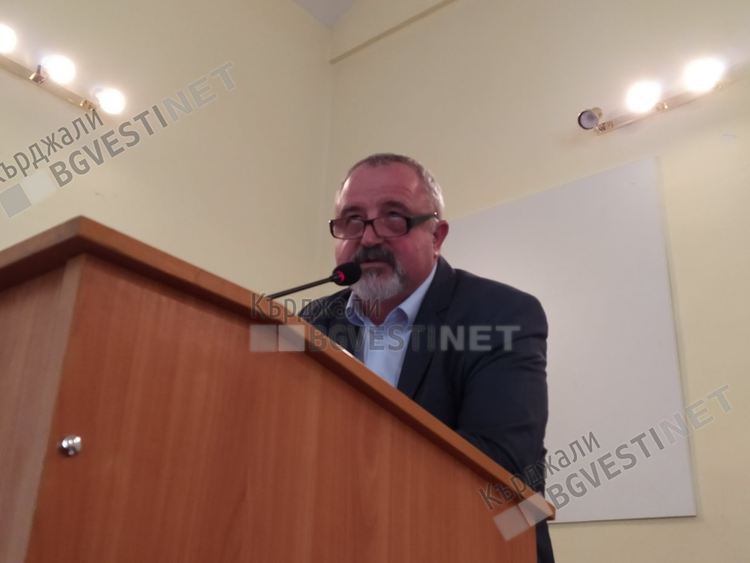 Хасан Азис: Кърджали е данъчен рай! Опозицията: Кметът размаха данъчна сопа преди празниците!