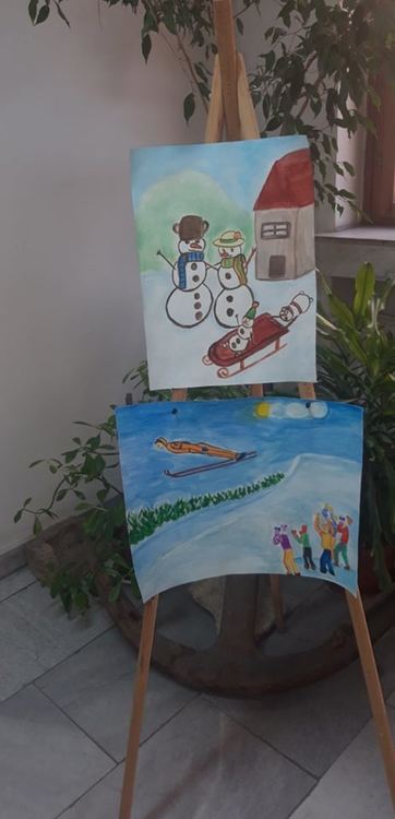 Деца-художници украсиха коридорите в ОбА