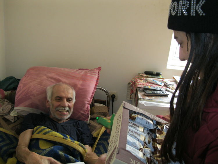 Деца от неделното училище разплакаха старите хора във Фатово