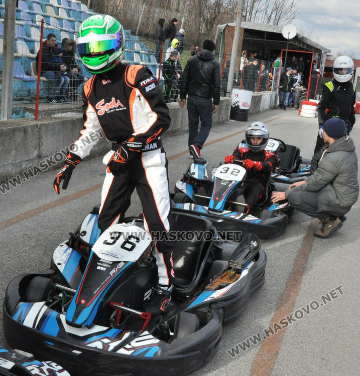 35 пилоти се състезаваха на картинг пистата в Хасково за квота за Световното в Дубай