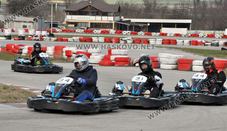 35 пилоти се състезаваха на картинг пистата в Хасково за квота за Световното в Дубай