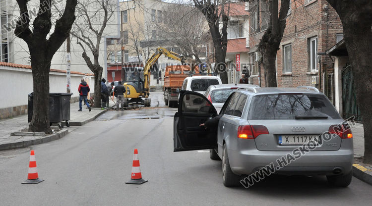 Част от центъра на Хасково без вода заради авария