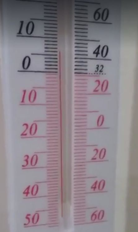 Деца тренират гимнастика с якета в "Юнак" при 6 градуса, спешно монтират климатици