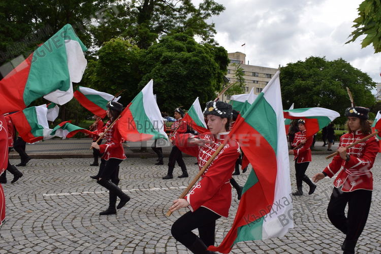 Почивни дни ще ни радват през 2020 г. Най-вече през май и декември