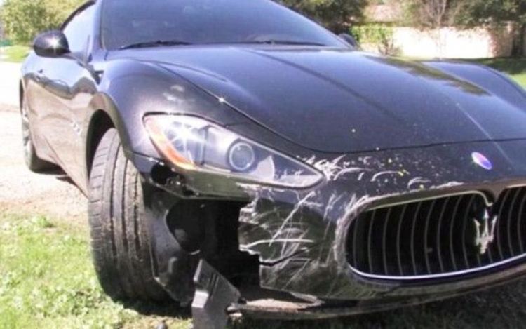 Тузар потроши луксозно "Мазерати", блъсна куче
