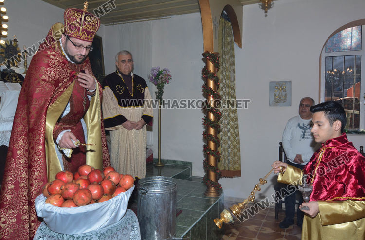 Арменската общност в Хасково отпразнува Коледа