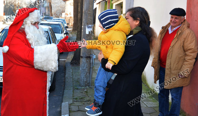 Арменската общност в Хасково отпразнува Коледа