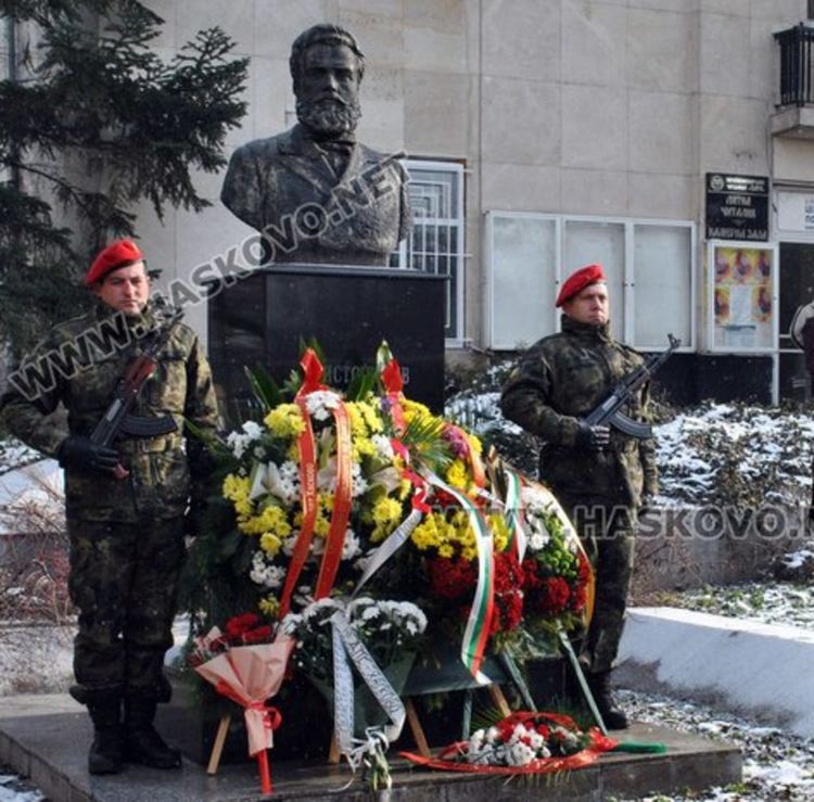  Спектакълът „Ботев. Страната на убитите поети“ в деня на Ботев