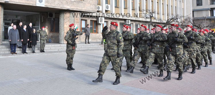Осветиха бойните знамена в Хасково на Богоявление