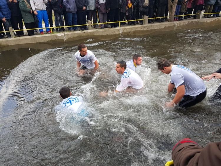 Захари Гавазов е спасителят на кръста тази година