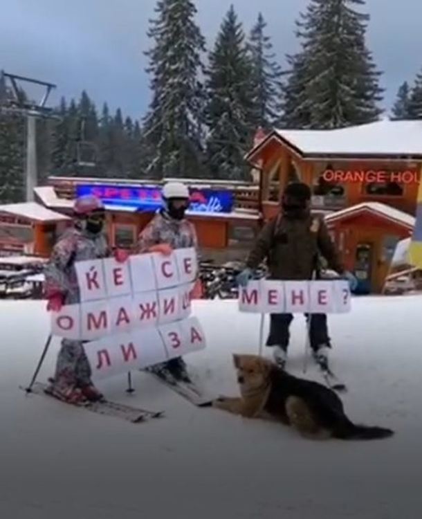 Атракция на деня в Пампорово: Македонец разплака любимата с предложение за брак