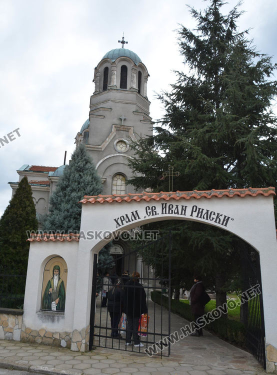 16-годишен ученик от Математическата гимназия спаси Йордановденския кръст в Харманли