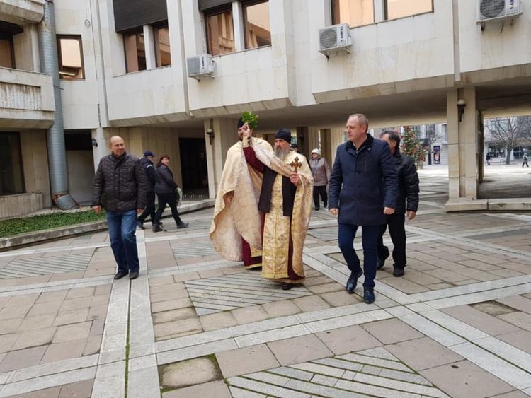 Захари Гавазов е спасителят на кръста тази година