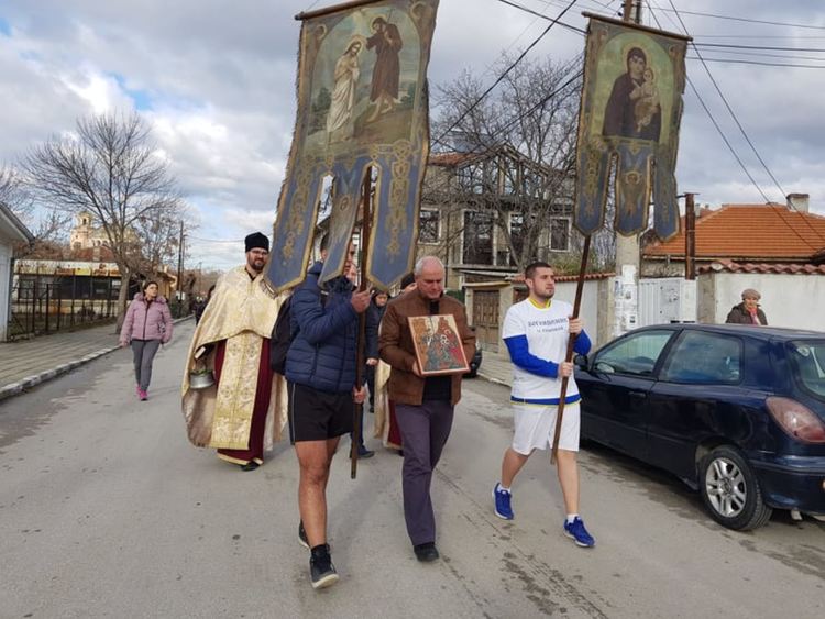 Захари Гавазов е спасителят на кръста тази година
