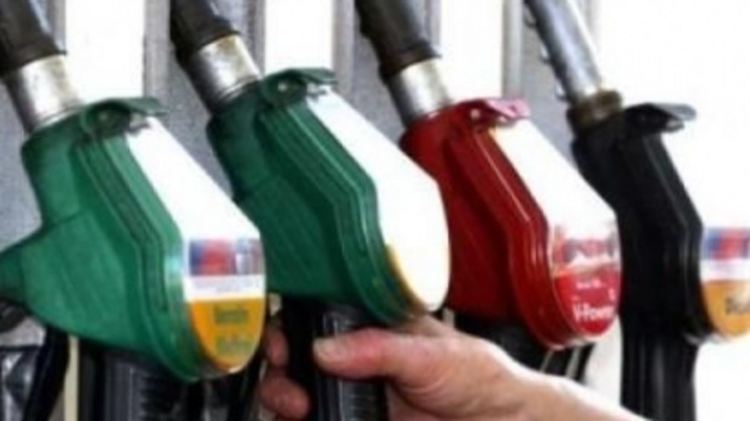 Заловиха измамници на бензиностанция в Кърджали,апаши разбиха и обраха "Пежо" и апартамент в града